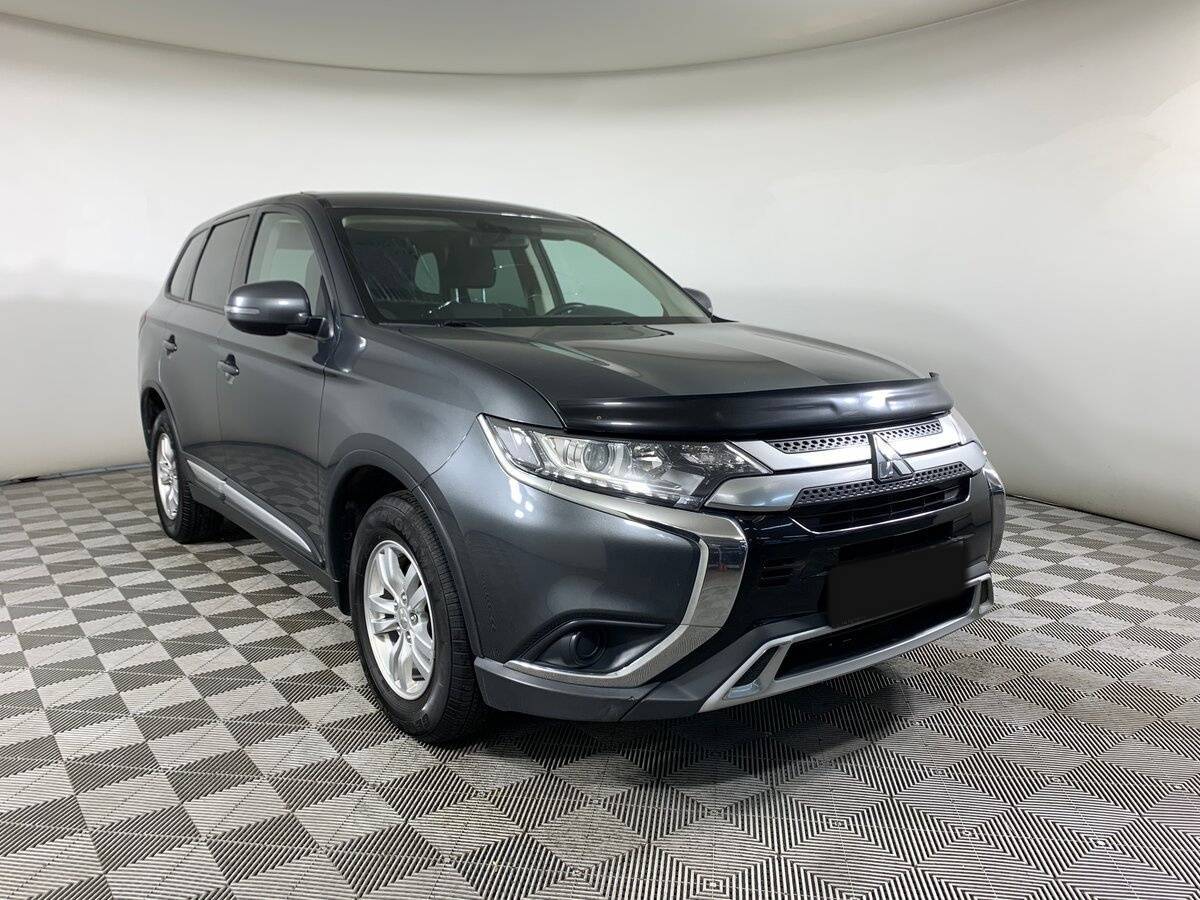 Mitsubishi Outlander с пробегом — 2019 год. Фото: #2