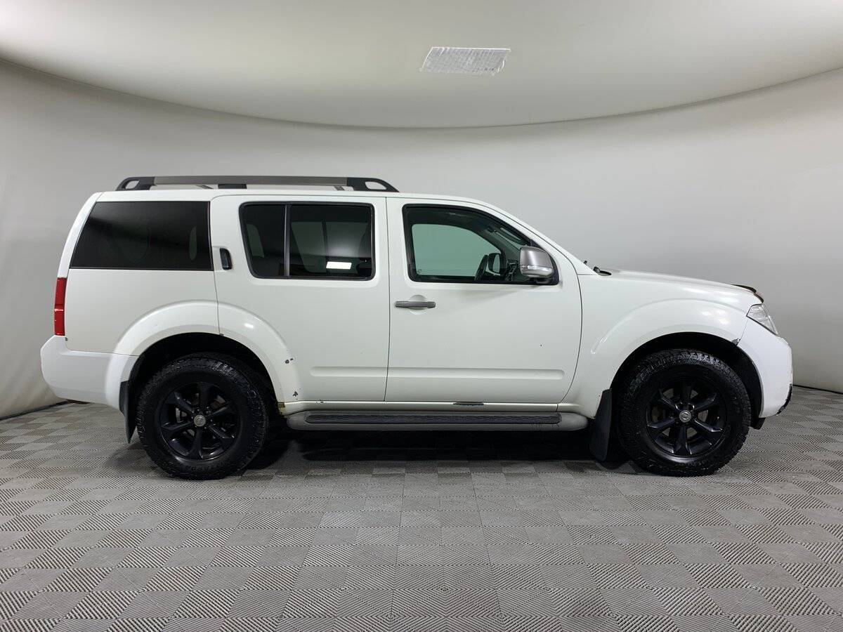 Nissan Pathfinder с пробегом — 2013 год. Фото: #3