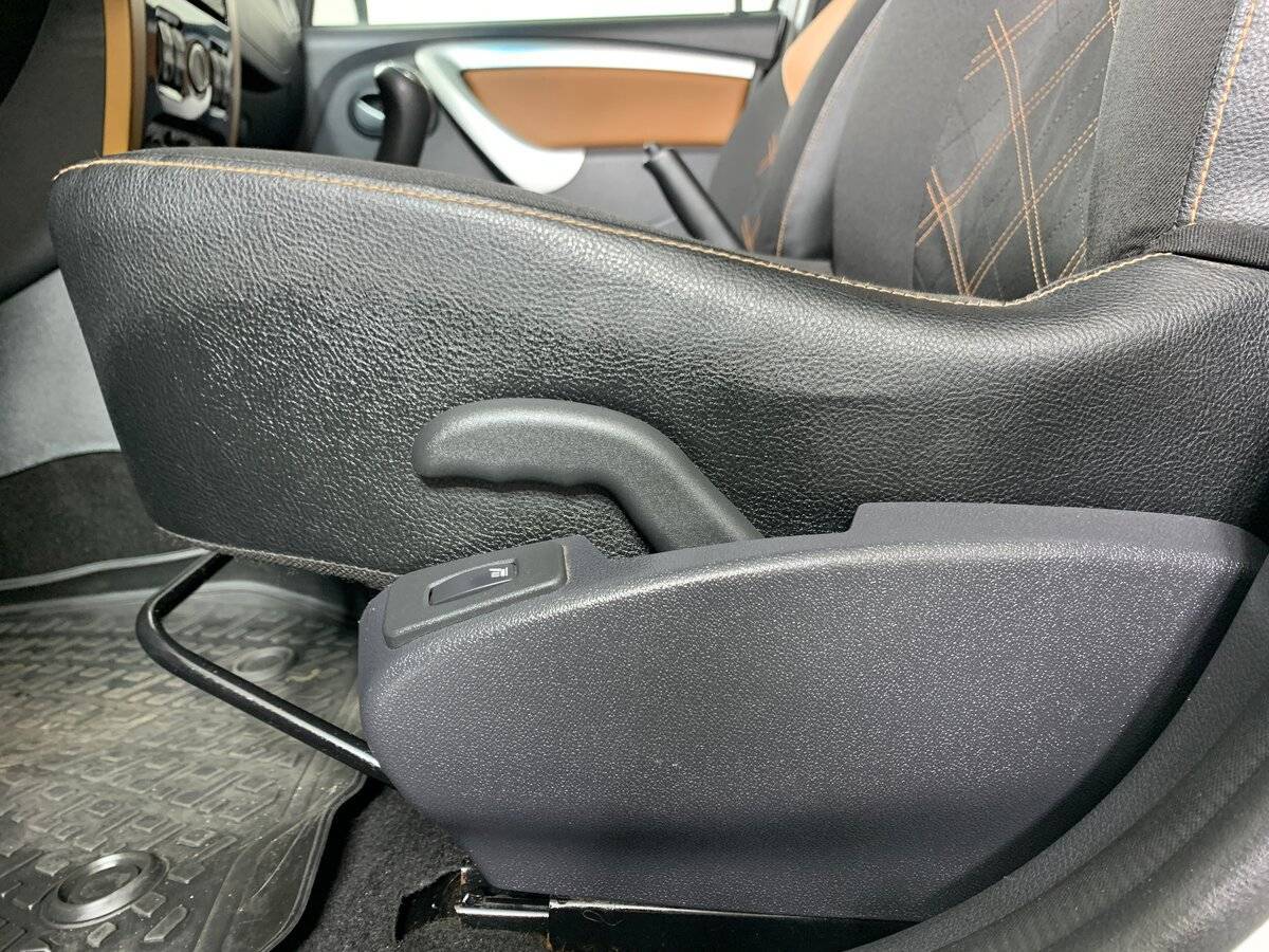 Lada (ВАЗ) Largus с пробегом — 2018 год. Фото: #15