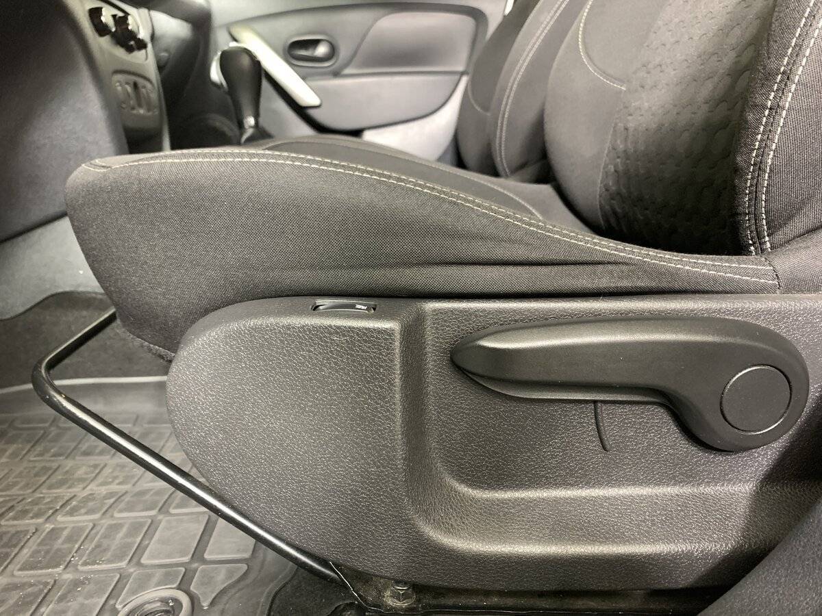 Renault Logan с пробегом — 2017 год. Фото: #15