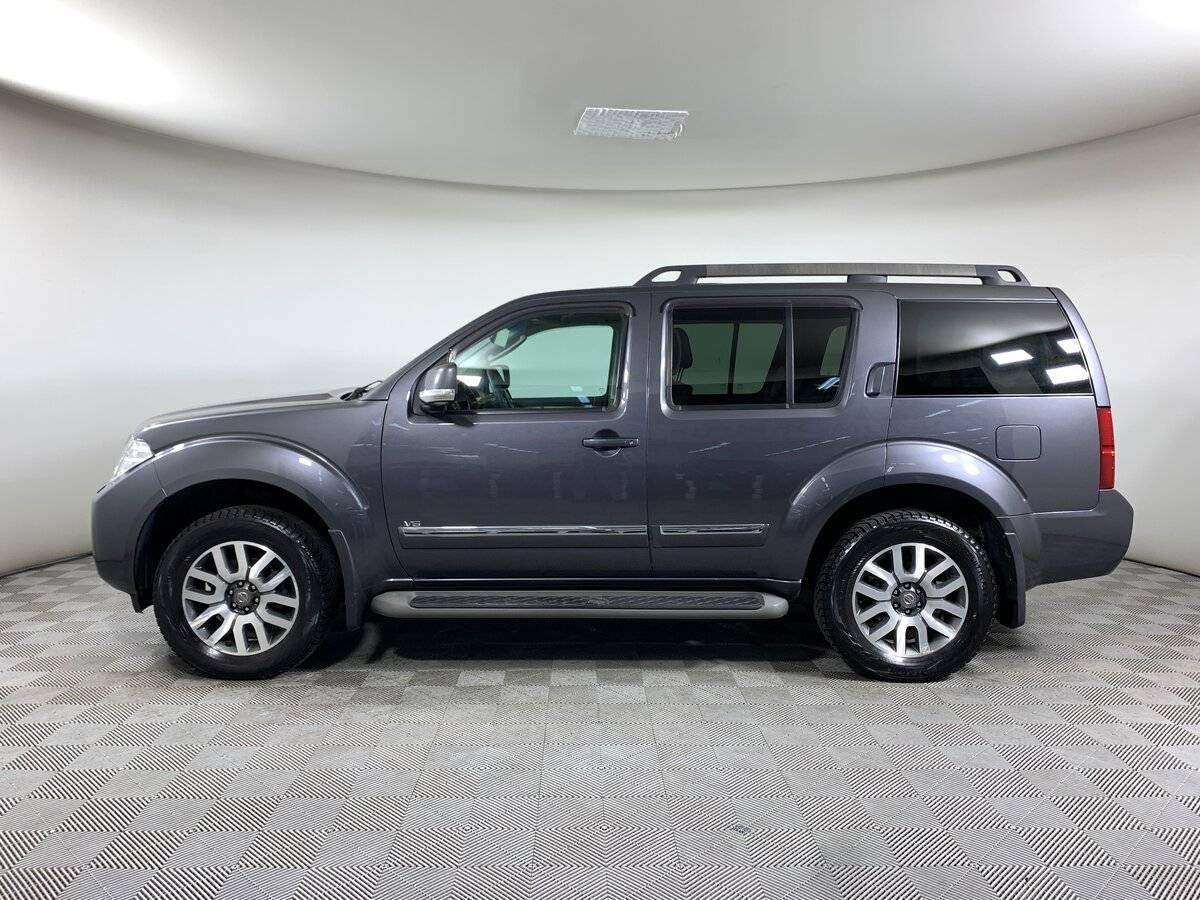 Nissan Pathfinder с пробегом — 2012 год. Фото: #7