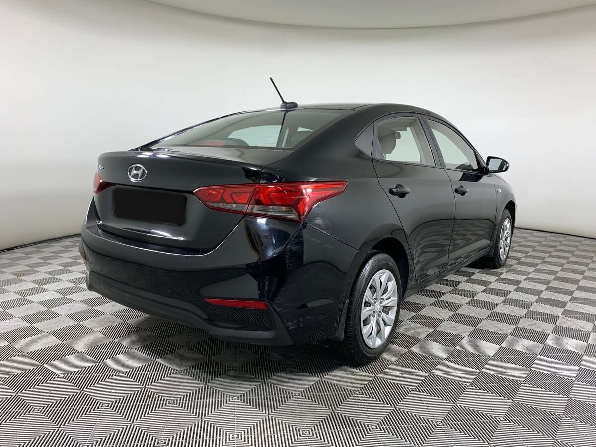 Hyundai Solaris с пробегом — 2017 год. Фото: #4