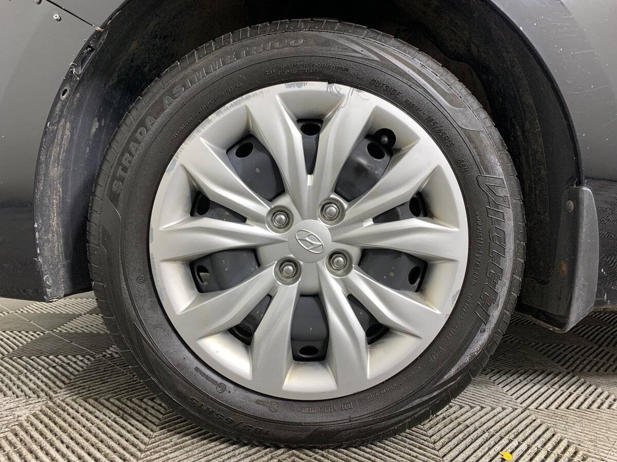 Hyundai Solaris с пробегом — 2017 год. Фото: #8