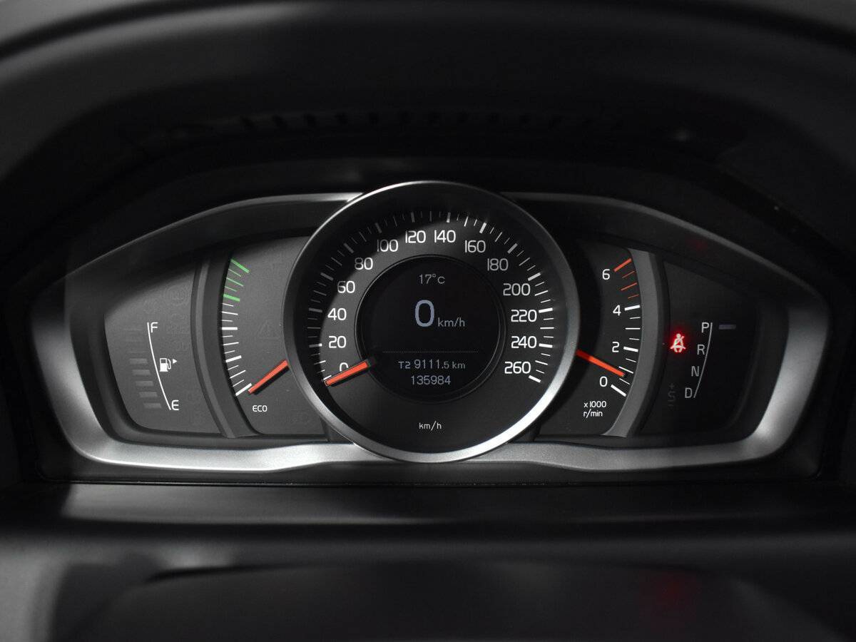 Volvo XC60 с пробегом — 2017 год. Фото: #13