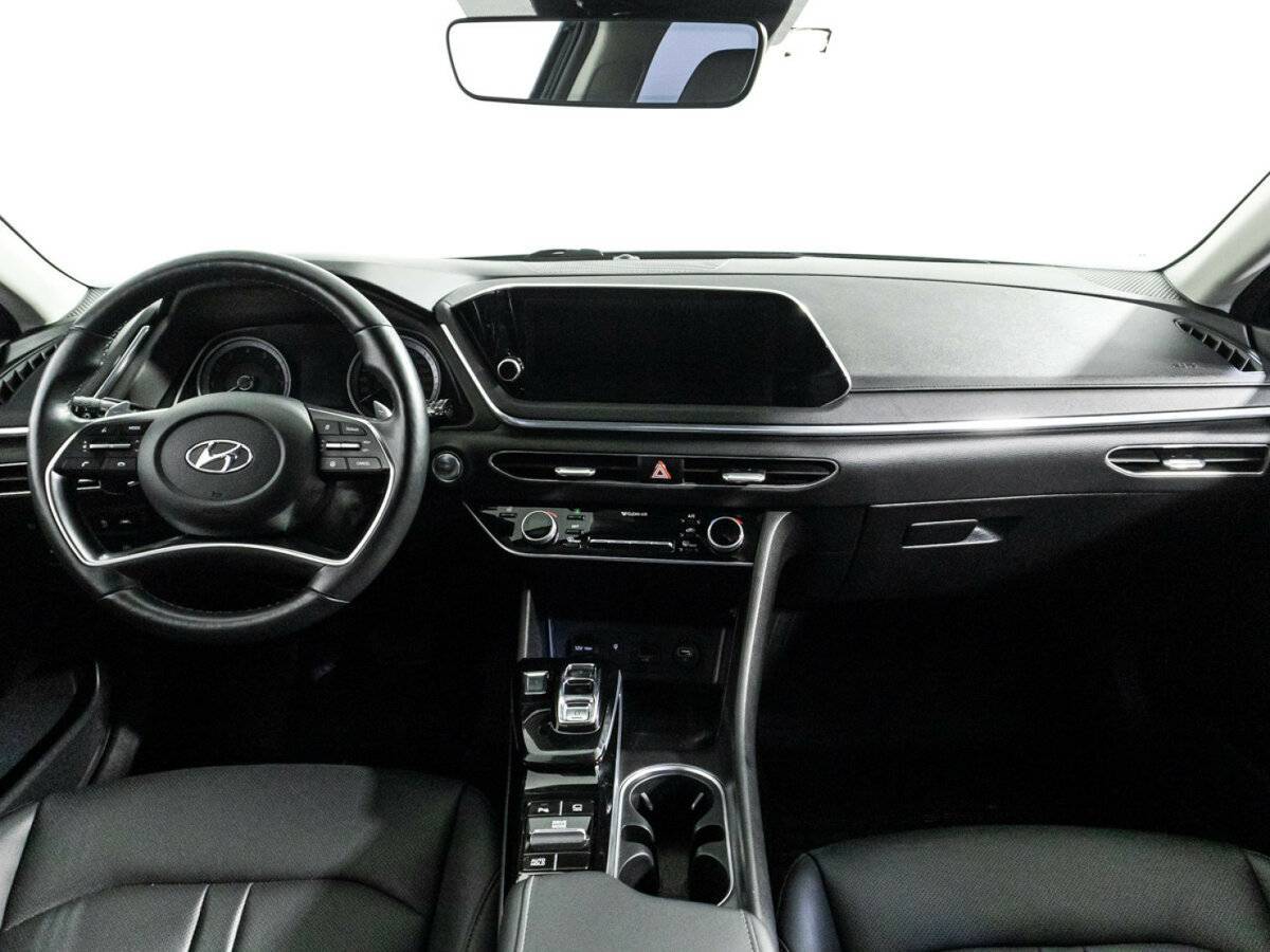 Hyundai Sonata с пробегом — 2020 год. Фото: #12