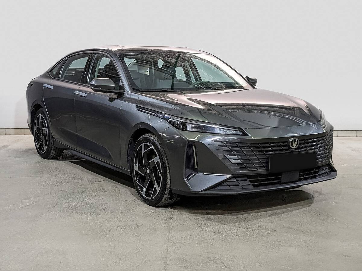 Changan Lamore с пробегом — 2023 год. Фото: #2