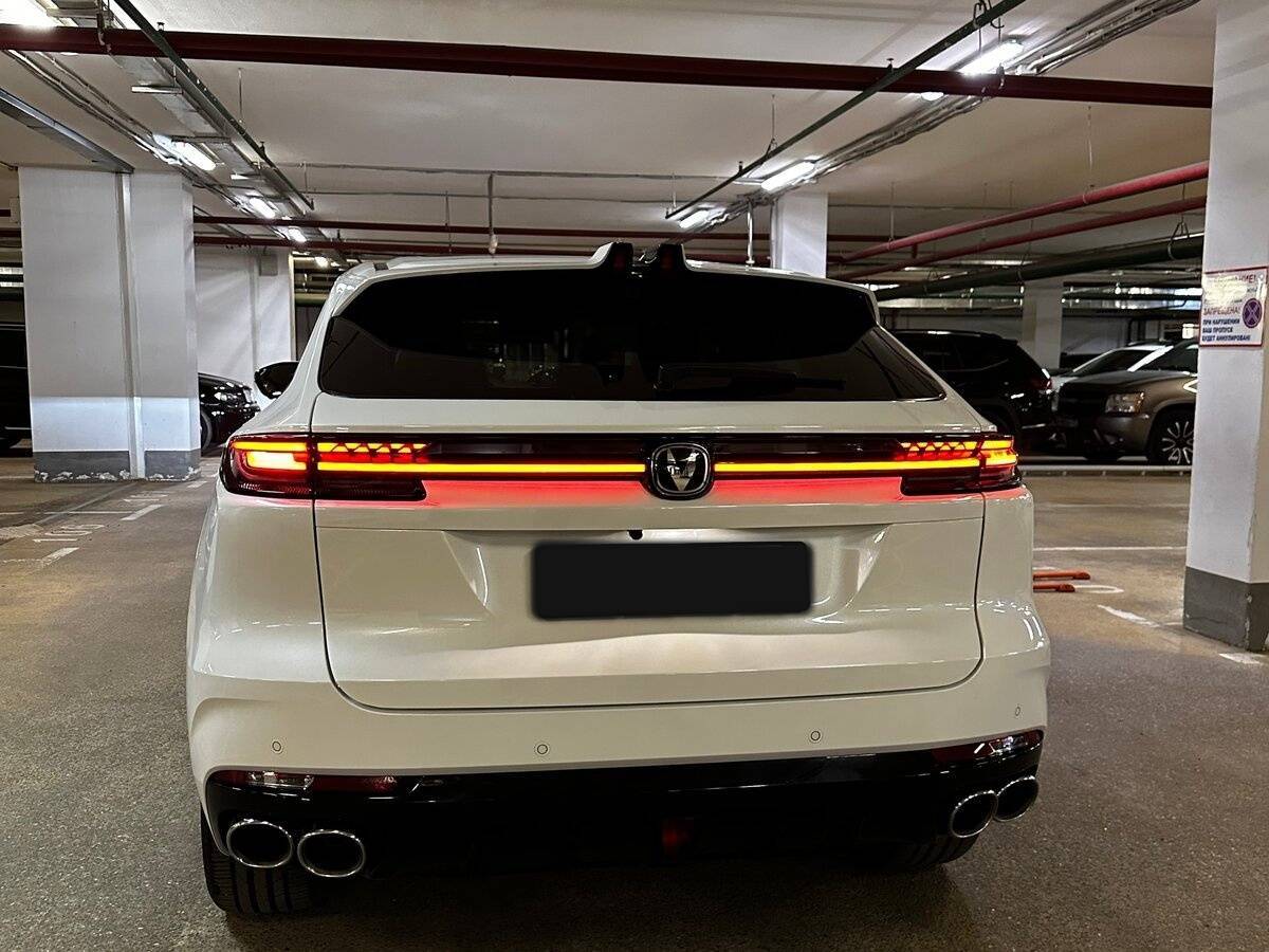 Changan UNI-K с пробегом — 2023 год. Фото: #3