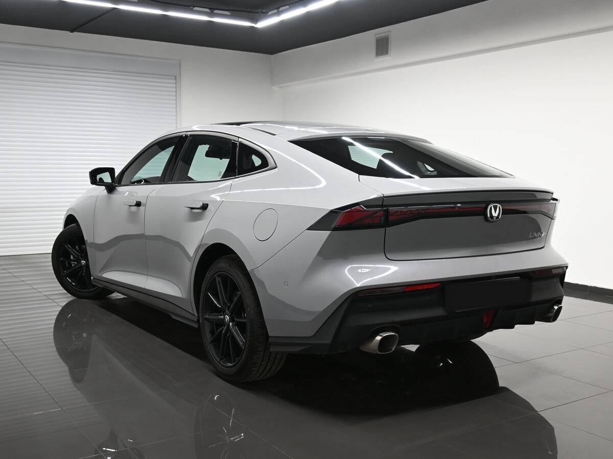 Changan UNI-V с пробегом — 2023 год. Фото: #5