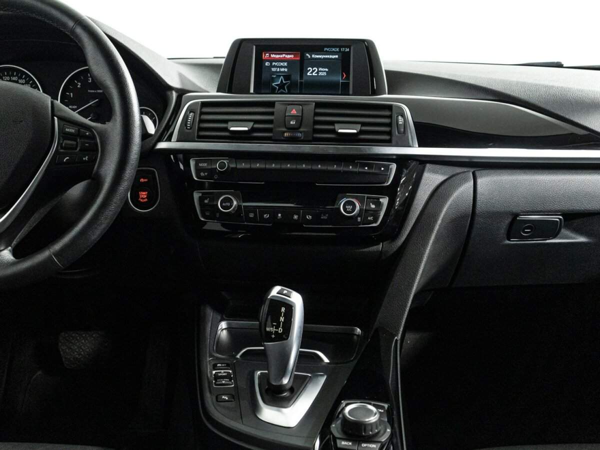 BMW 3 серии с пробегом — 2017 год. Фото: #13