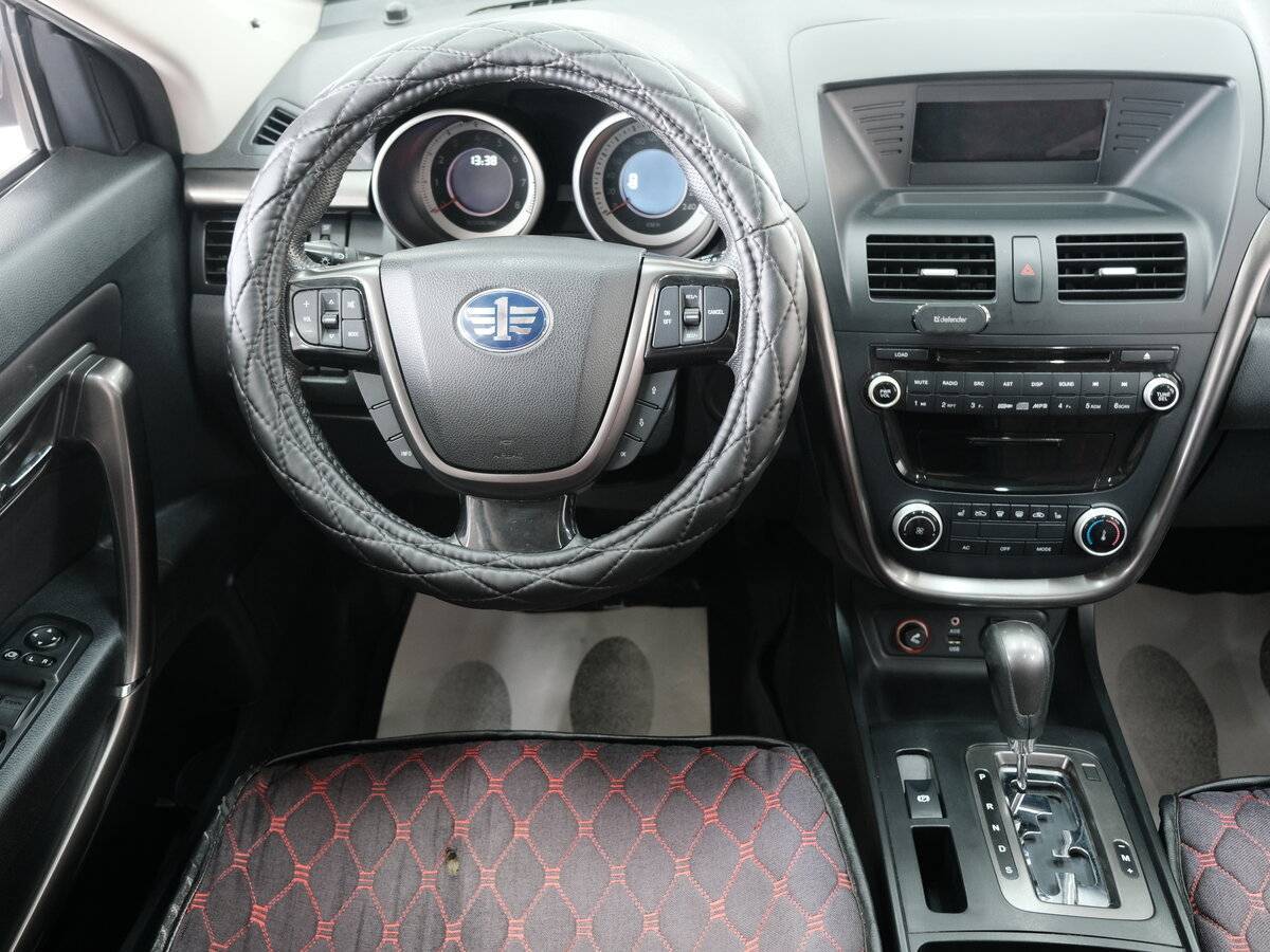 FAW Besturn X80 с пробегом — 2017 год. Фото: #8