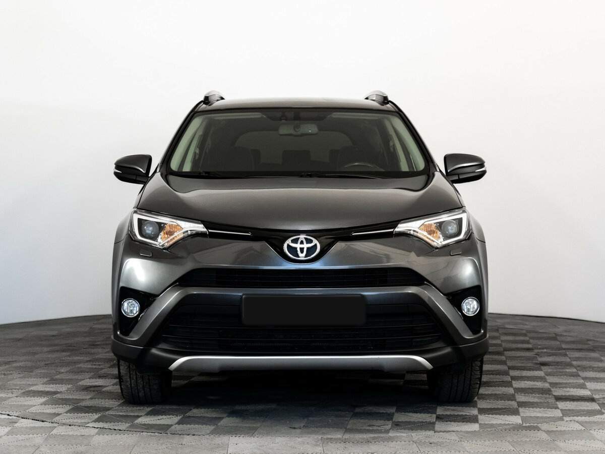 Toyota RAV4 с пробегом — 2016 год. Фото: #1