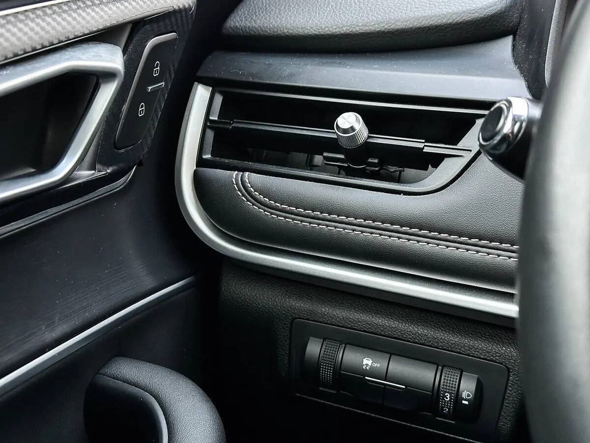 Chery Tiggo 8 с пробегом — 2022 год. Фото: #17