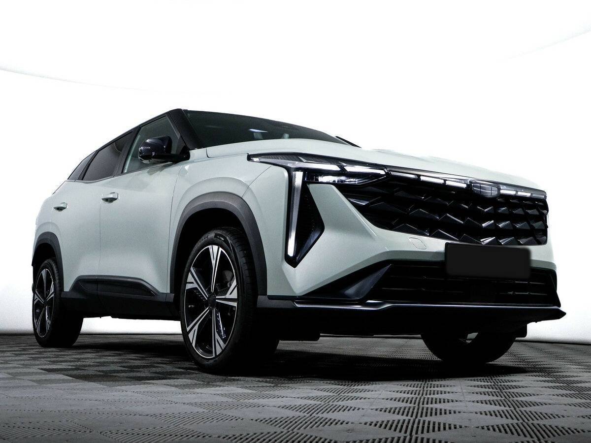 Geely Atlas с пробегом — 2023 год. Фото: #18