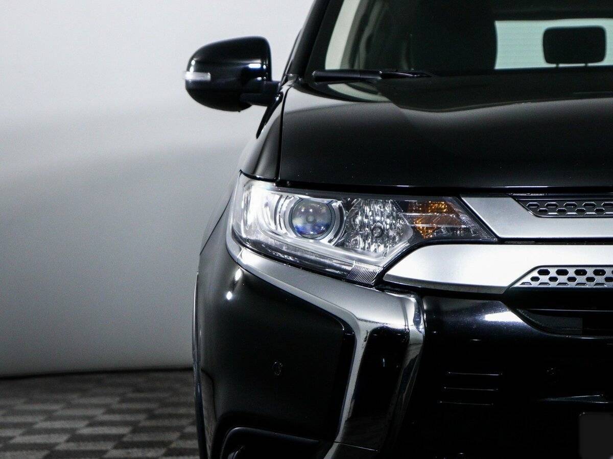 Mitsubishi Outlander с пробегом — 2019 год. Фото: #15