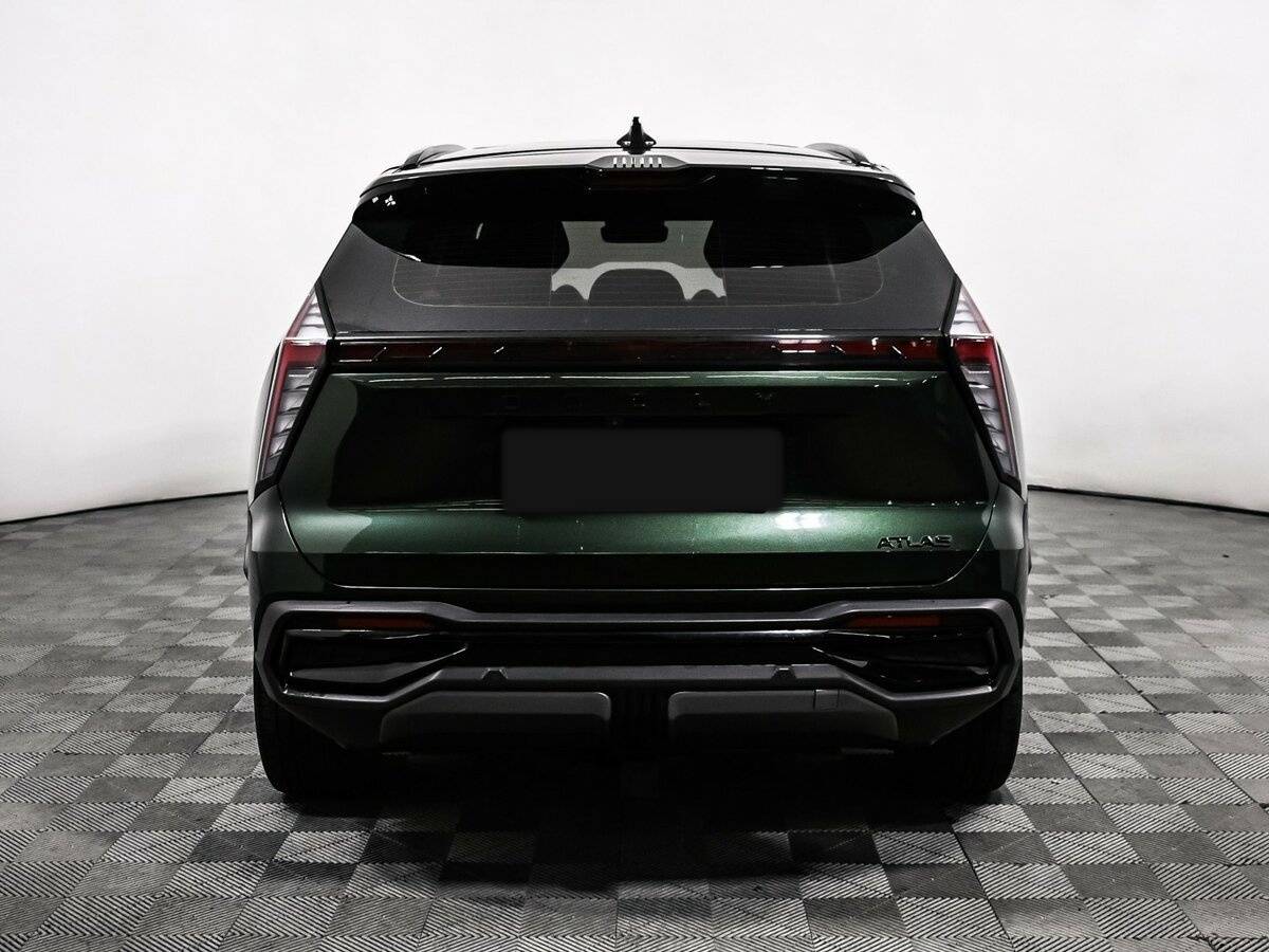 Geely Atlas с пробегом — 2023 год. Фото: #5