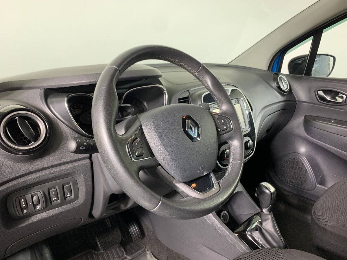 Renault Kaptur с пробегом — 2016 год. Фото: #10