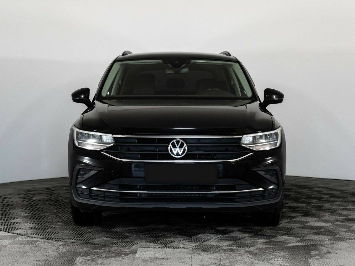 Volkswagen Tiguan с пробегом — 2021 год. Фото: #1