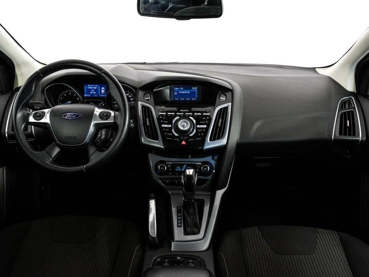 Ford Focus с пробегом — 2012 год. Фото: #9
