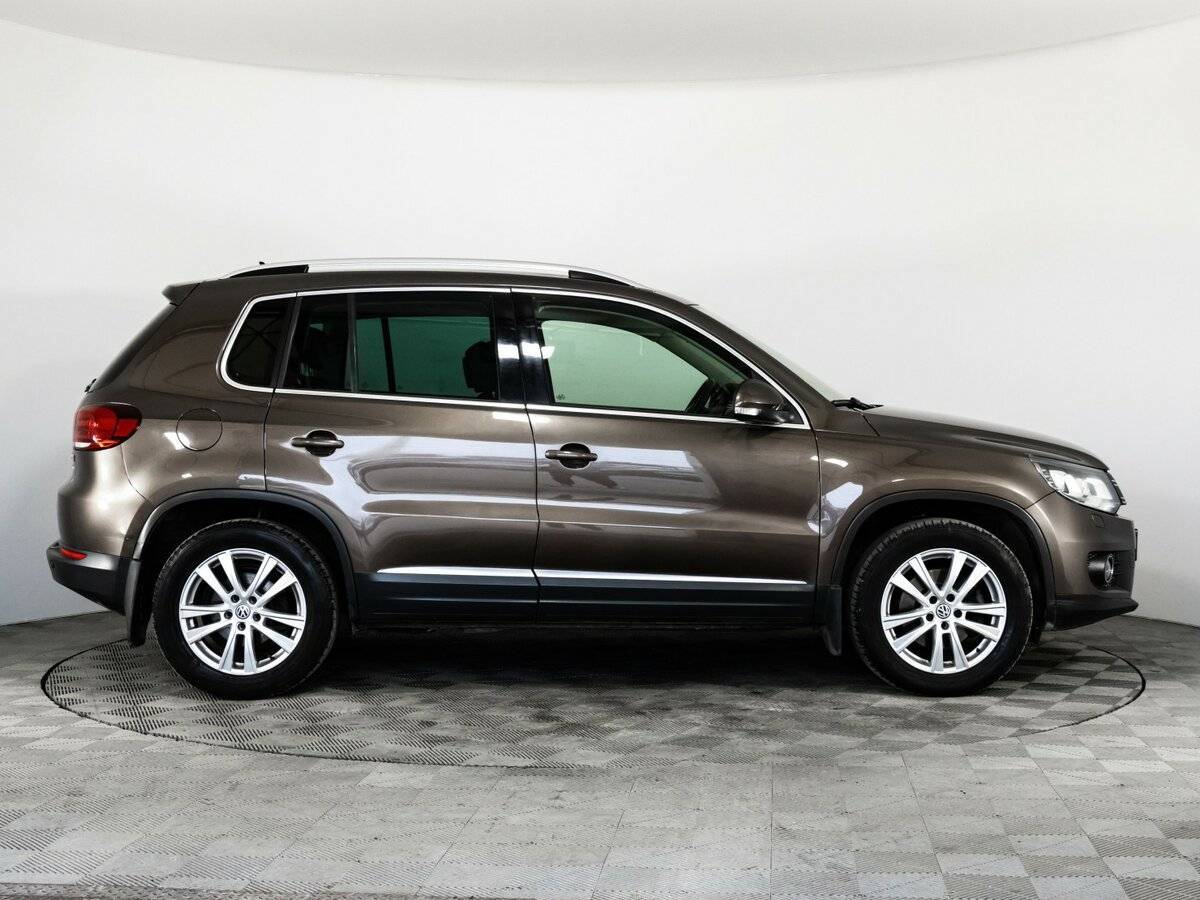 Volkswagen Tiguan с пробегом — 2014 год. Фото: #3