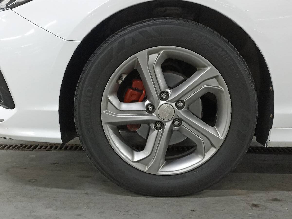 Hyundai Sonata с пробегом — 2017 год. Фото: #17