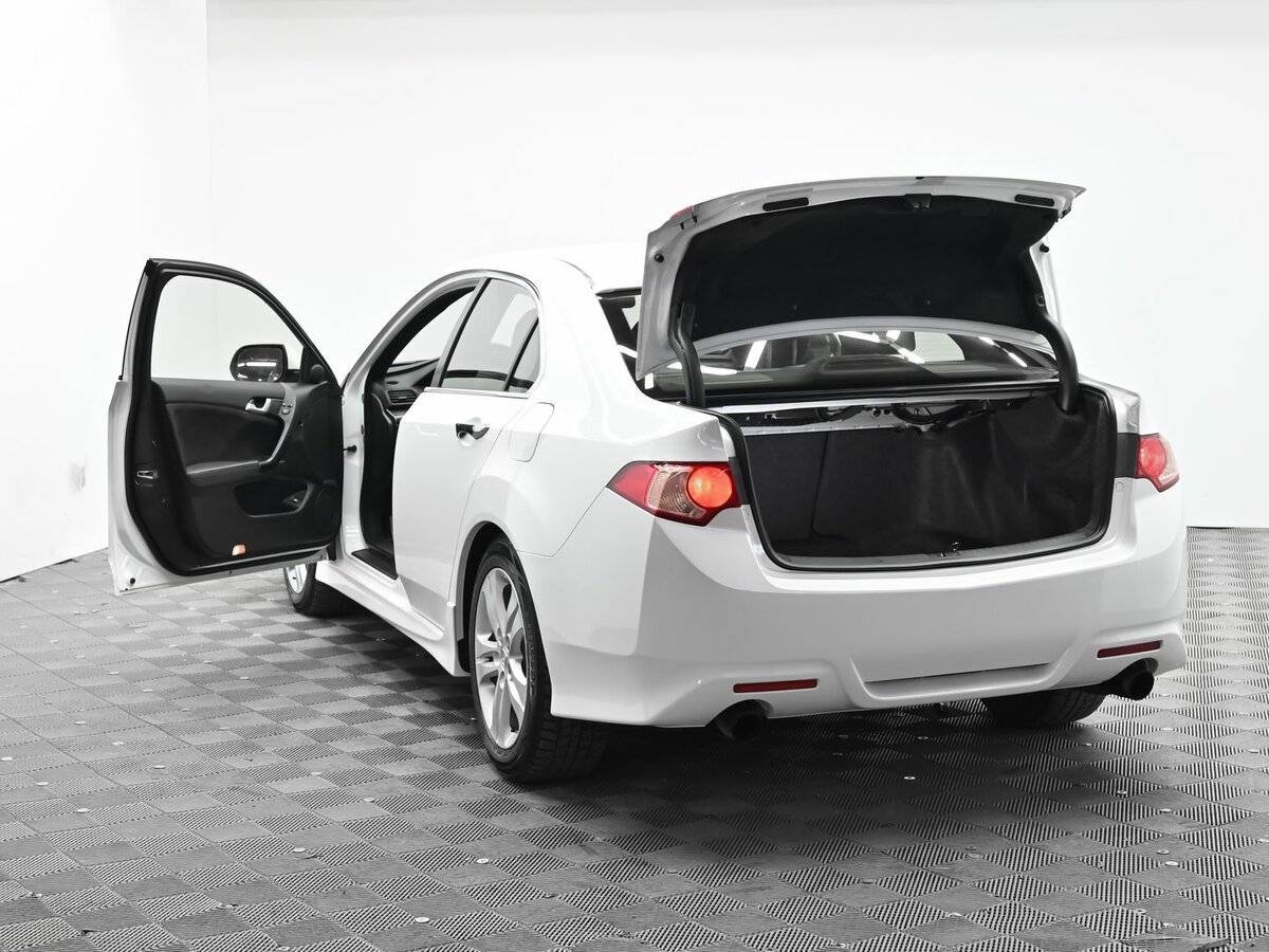 Honda Accord с пробегом — 2012 год. Фото: #4