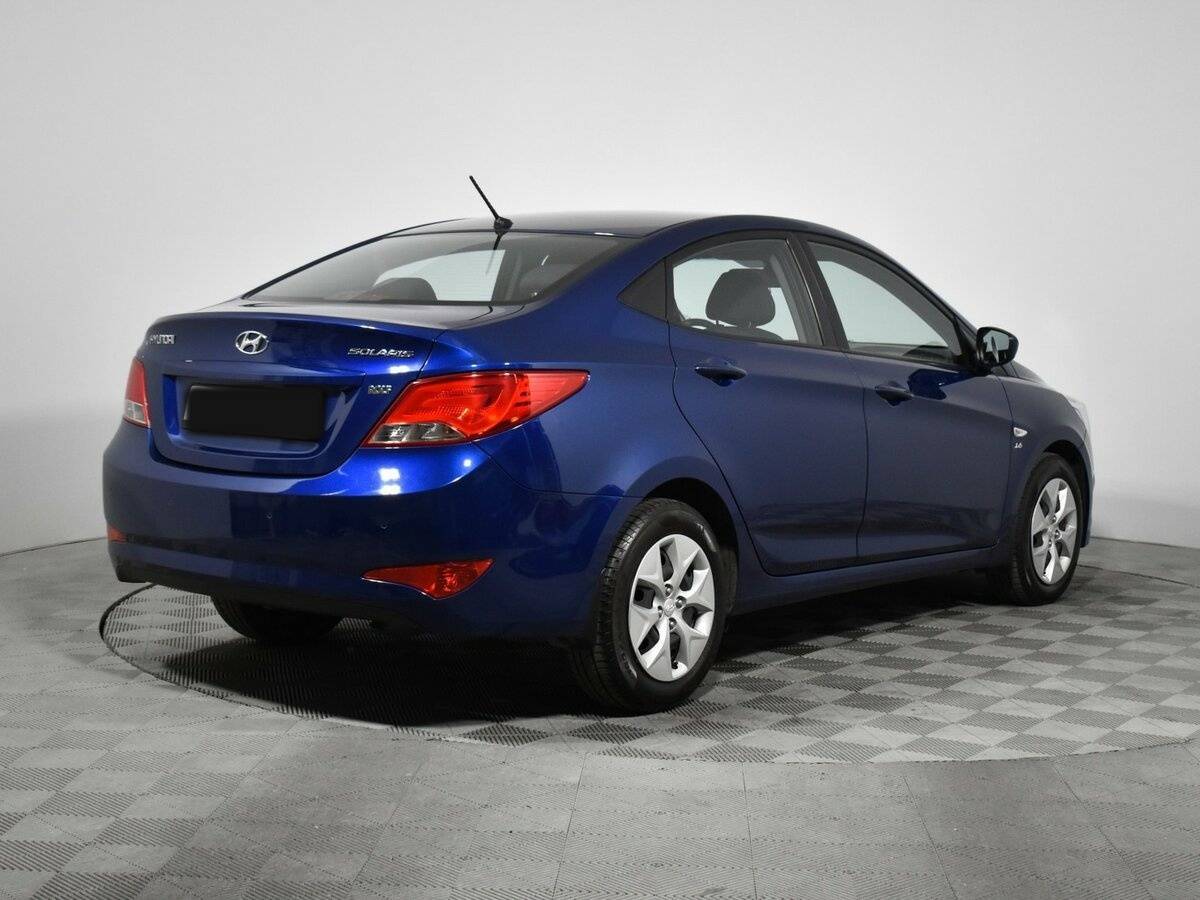 Hyundai Solaris с пробегом — 2015 год. Фото: #4