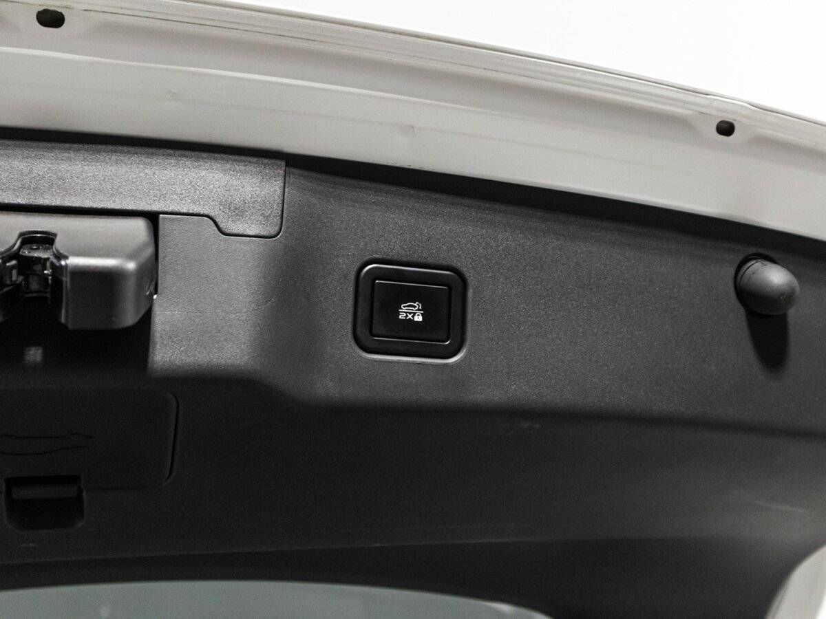 Changan UNI-V с пробегом — 2023 год. Фото: #15