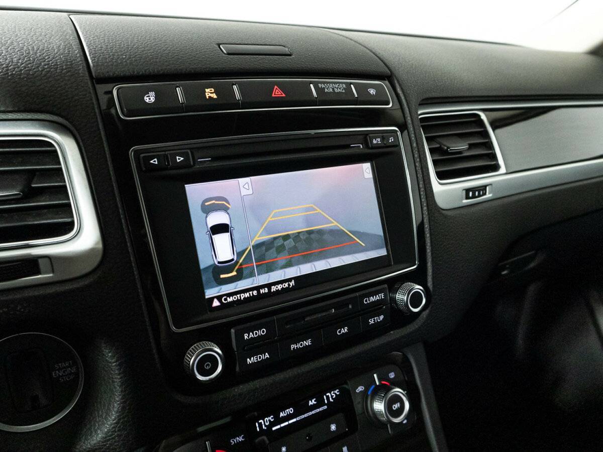 Volkswagen Touareg с пробегом — 2016 год. Фото: #18