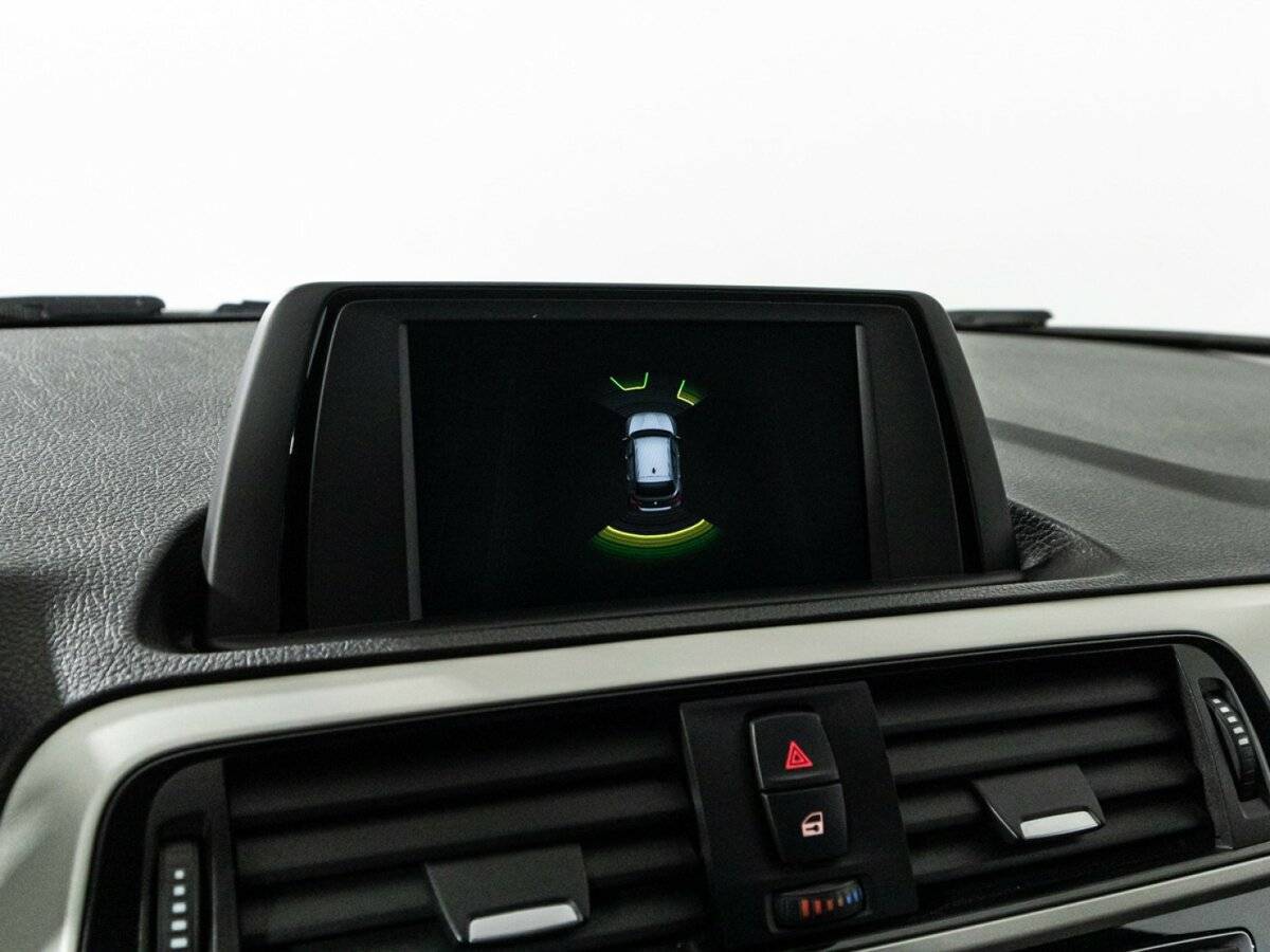 BMW 1 серии с пробегом — 2018 год. Фото: #16