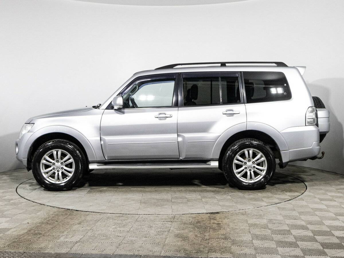 Mitsubishi Pajero с пробегом — 2012 год. Фото: #7