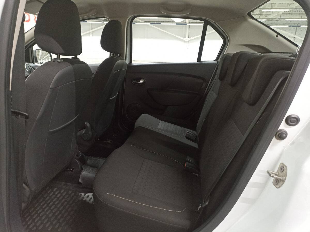 Renault Logan с пробегом — 2017 год. Фото: #11