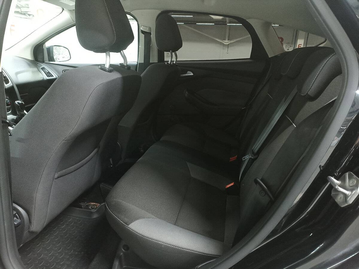 Ford Focus с пробегом — 2013 год. Фото: #11