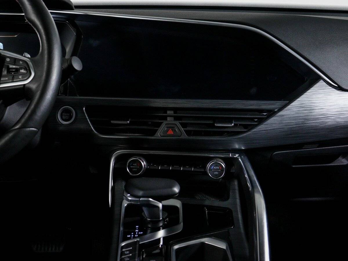 Geely Tugella с пробегом — 2022 год. Фото: #12