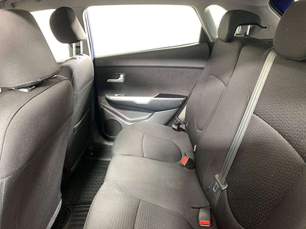 Kia Rio с пробегом — 2013 год. Фото: #16