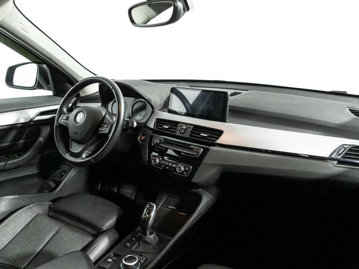 BMW X1 с пробегом — 2021 год. Фото: #8