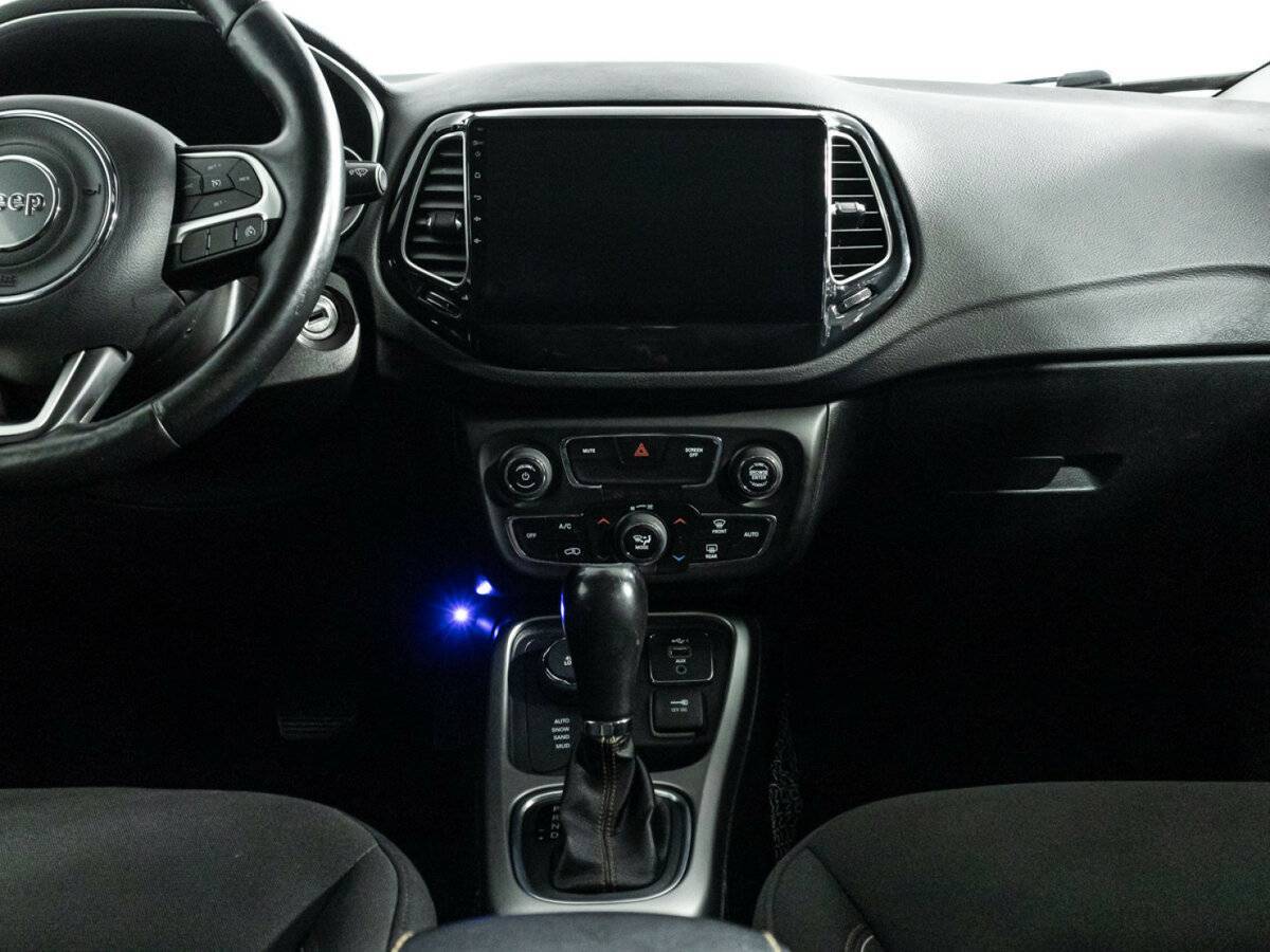 Jeep Compass с пробегом — 2018 год. Фото: #13