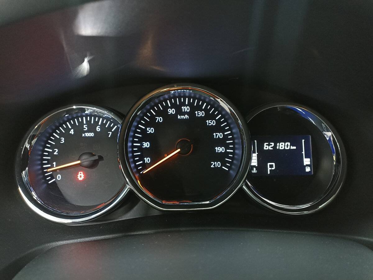 Renault Logan с пробегом — 2020 год. Фото: #12