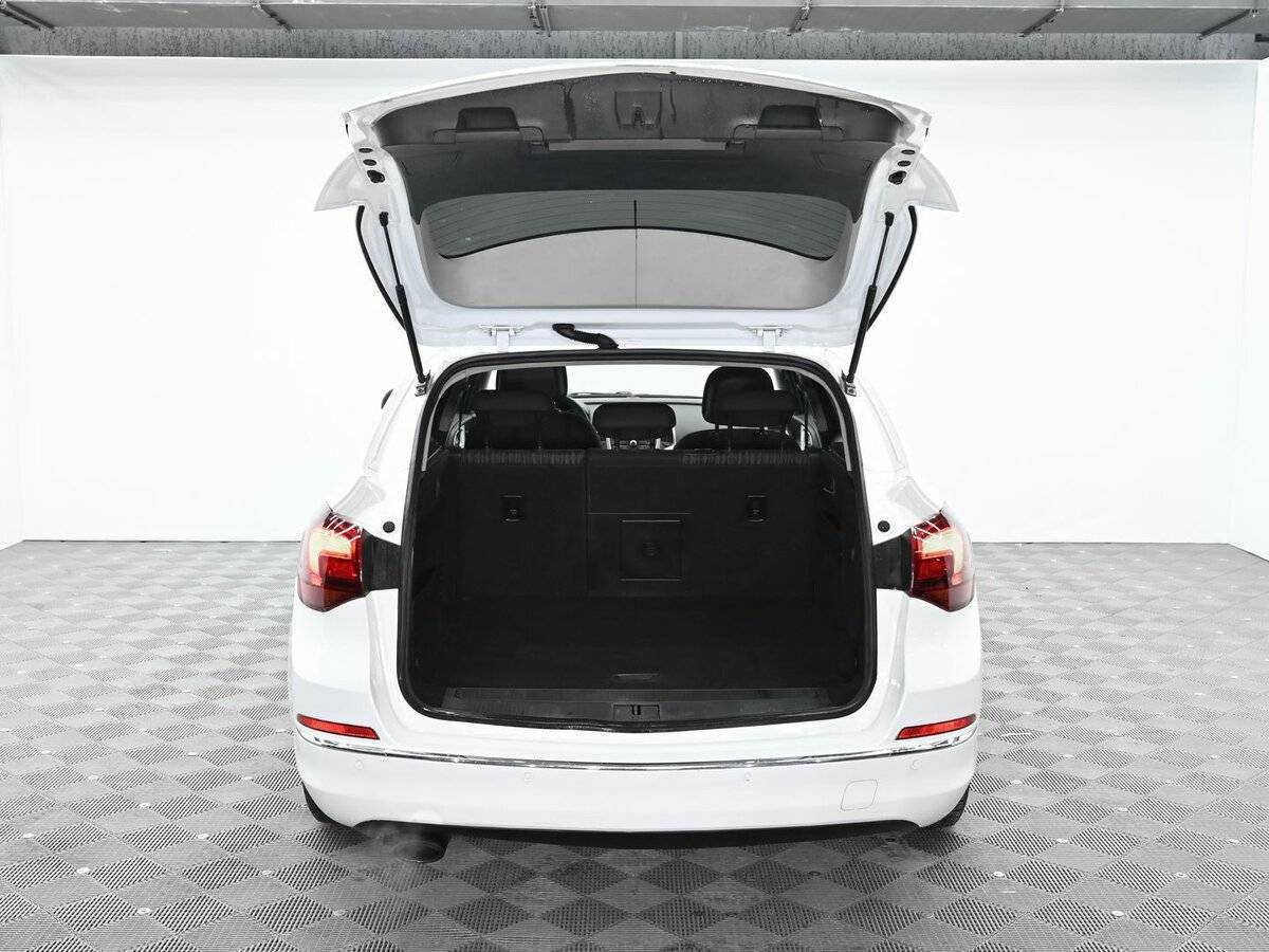 Opel Astra с пробегом — 2012 год. Фото: #4