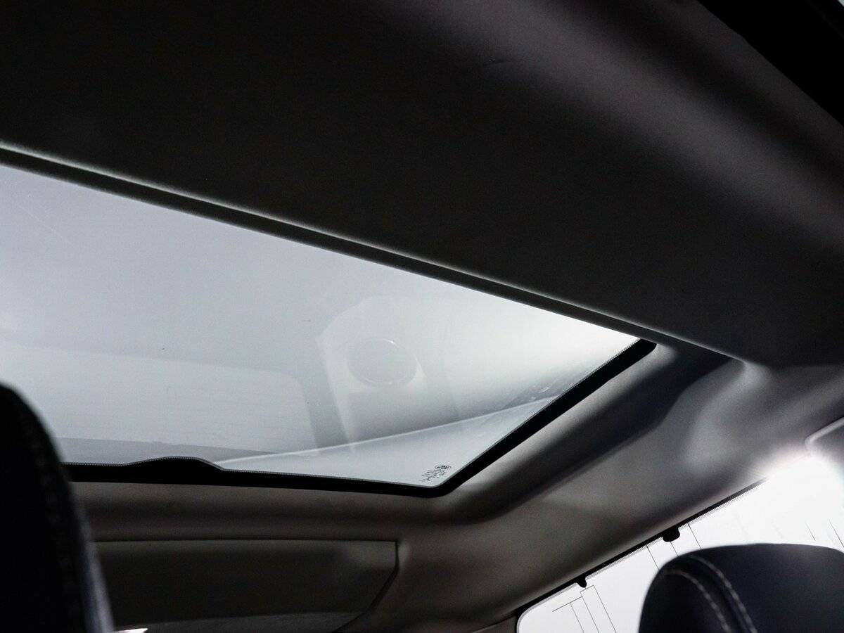 Land Rover Discovery с пробегом — 2012 год. Фото: #17