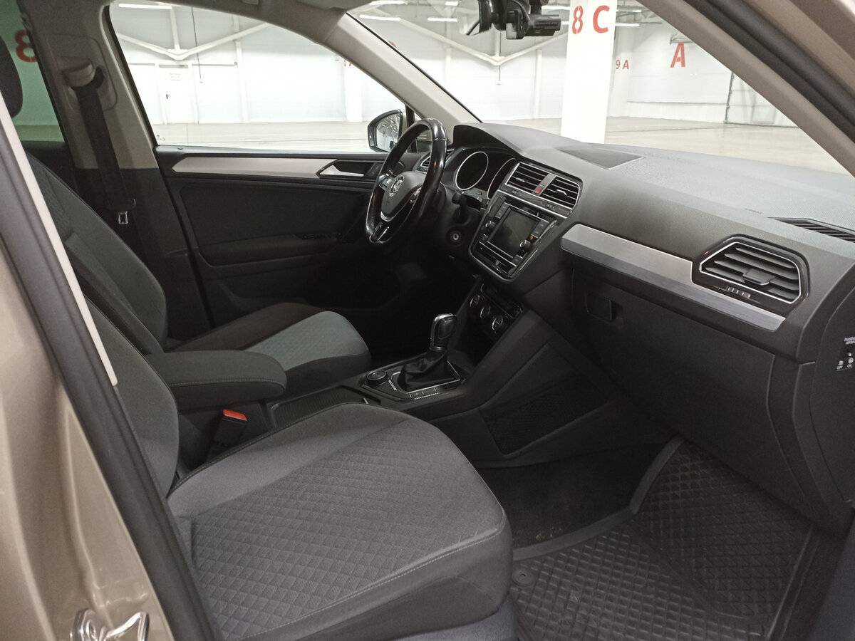 Volkswagen Tiguan с пробегом — 2017 год. Фото: #10