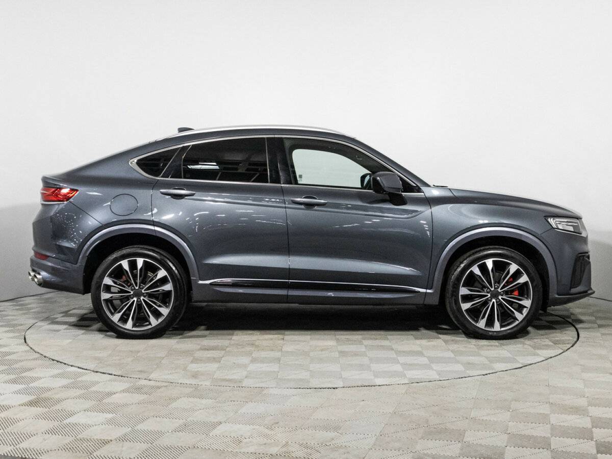 Geely Tugella с пробегом — 2022 год. Фото: #3