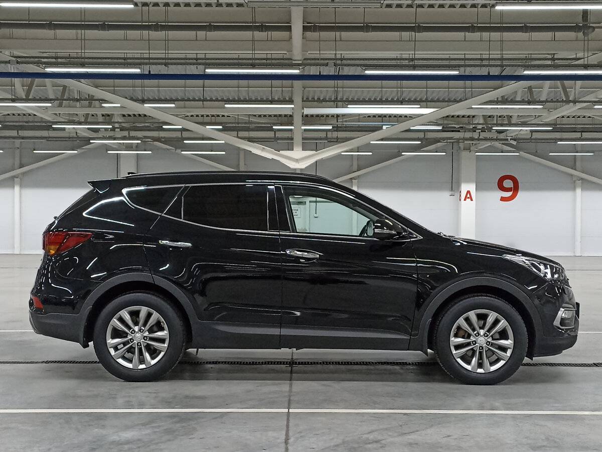 Hyundai Santa Fe с пробегом — 2017 год. Фото: #3