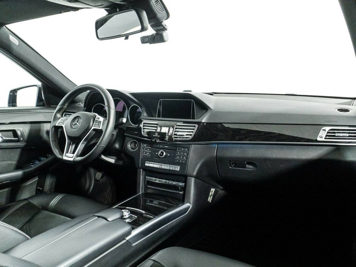 Mercedes-Benz E-Класс с пробегом — 2015 год. Фото: #8