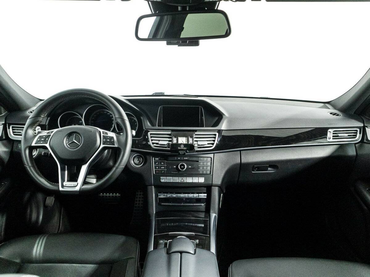 Mercedes-Benz E-Класс с пробегом — 2015 год. Фото: #12