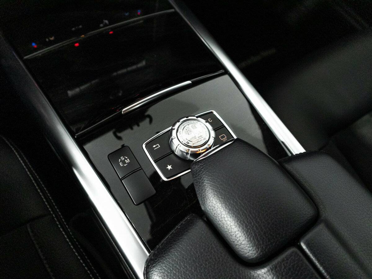 Mercedes-Benz E-Класс с пробегом — 2015 год. Фото: #17