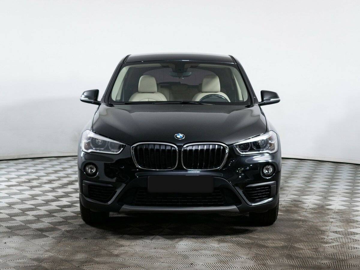 BMW X1 с пробегом — 2017 год. Фото: #1