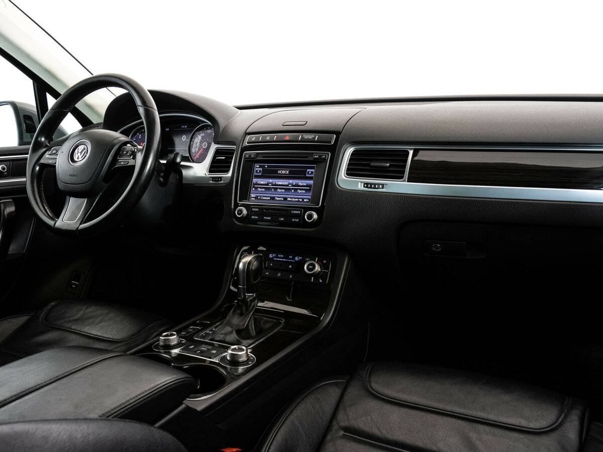 Volkswagen Touareg с пробегом — 2016 год. Фото: #6