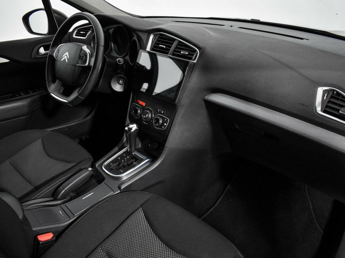 Citroen C4 с пробегом — 2015 год. Фото: #12
