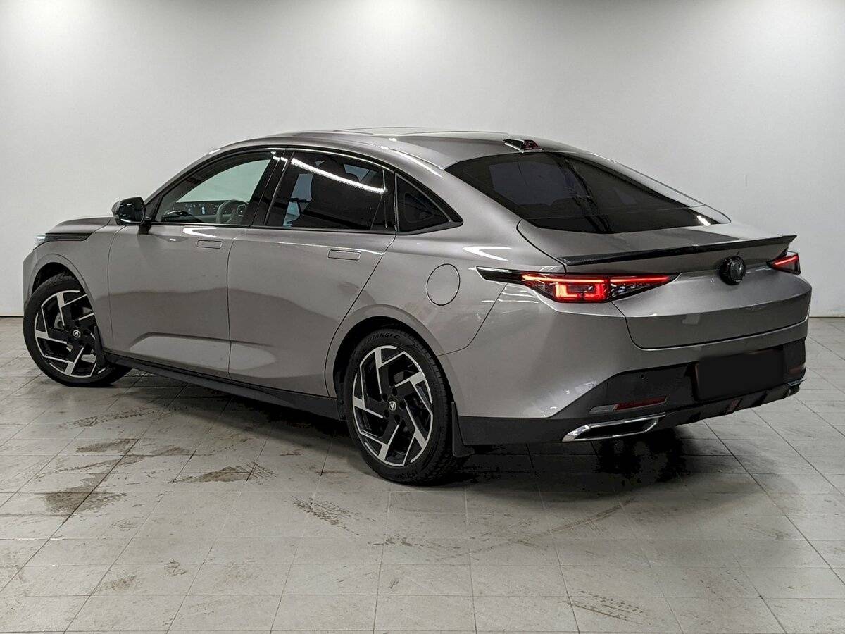 Changan Lamore с пробегом — 2023 год. Фото: #6