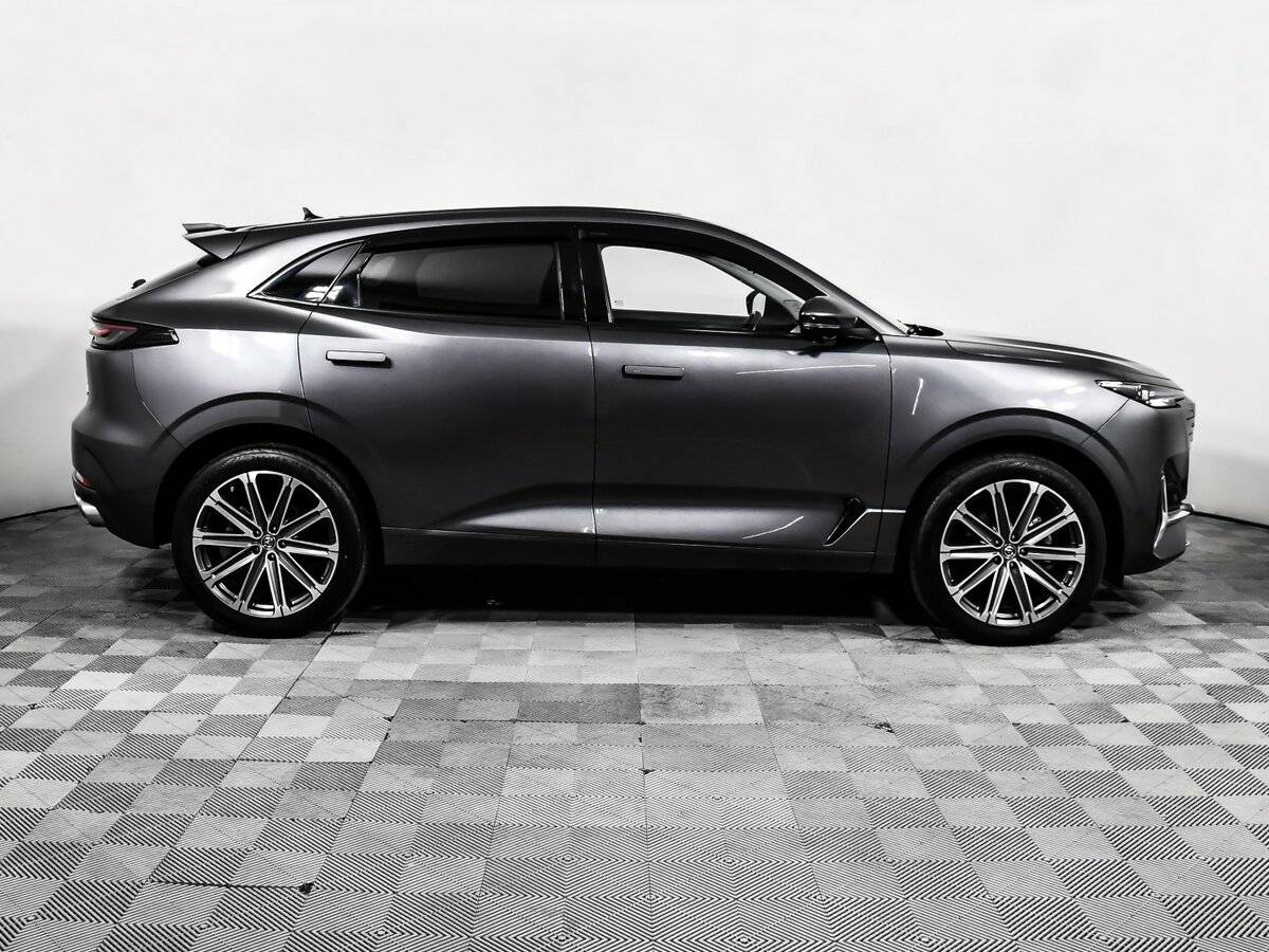 Changan UNI-K с пробегом — 2024 год. Фото: #3